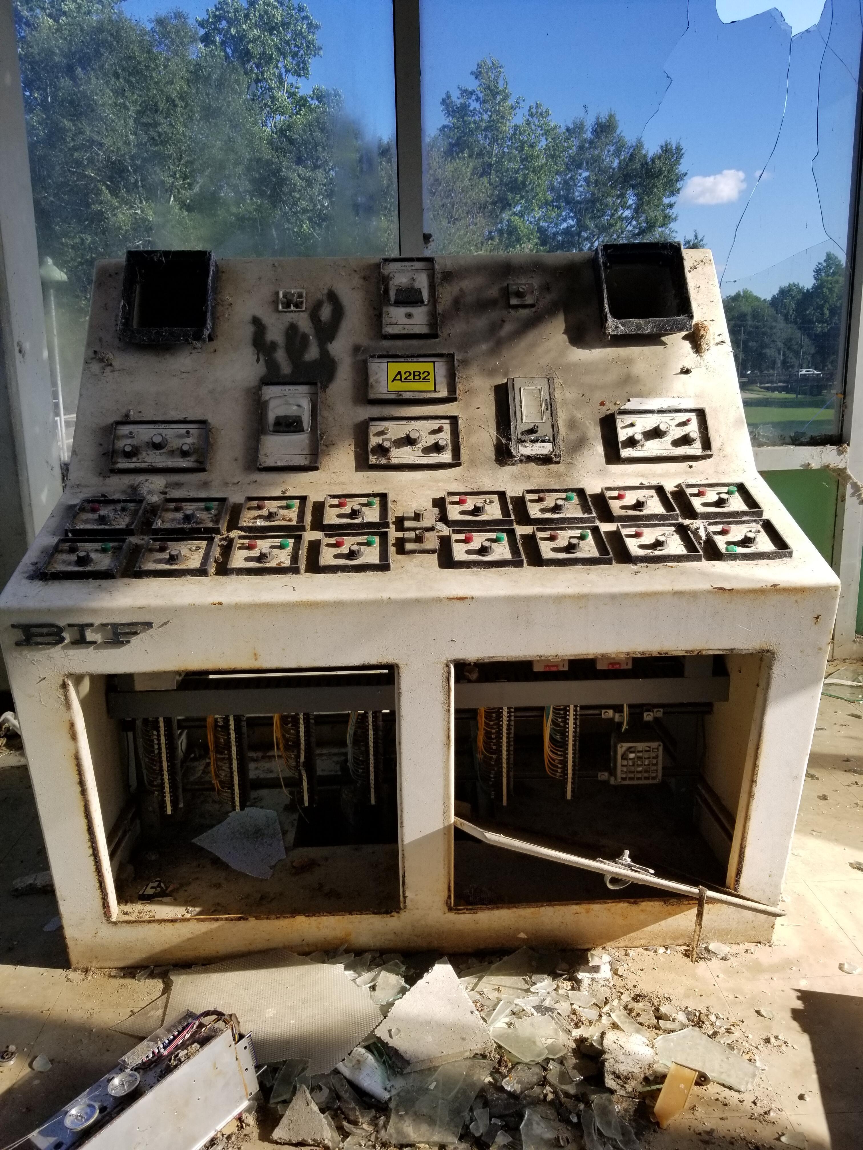 The A2B2 minecraft server computer